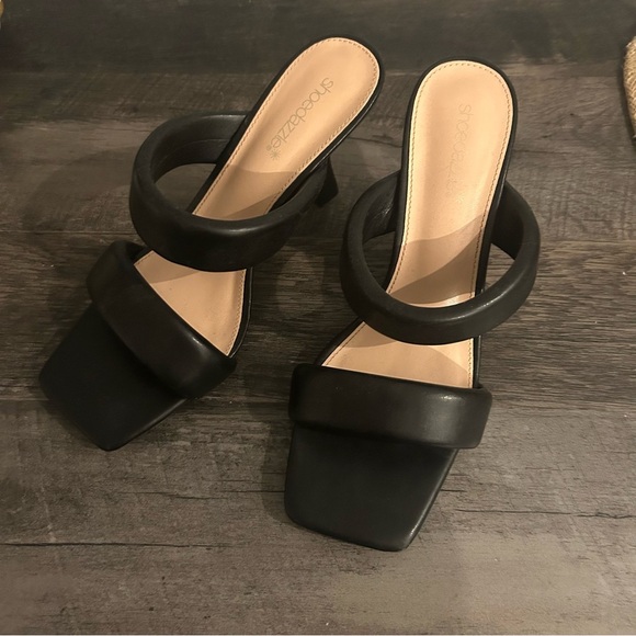 Shoe Dazzle Women's Black Caviar Faux Leather Amora Heeled Sandal - Size 9 - Picture 3 of 6